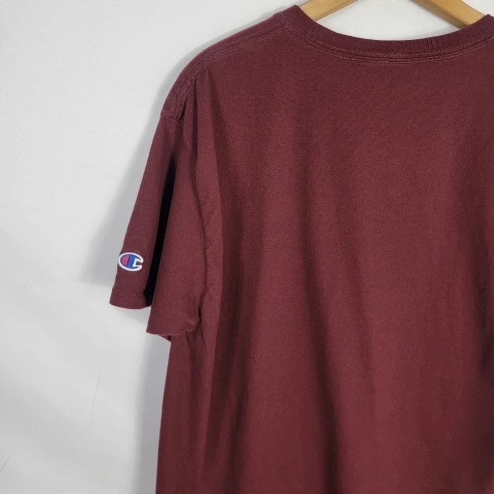 Mens Large Champion tshirt